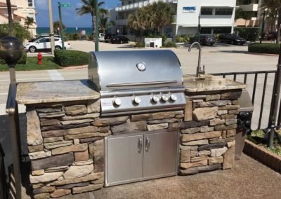 Photo of a grill at Sea Cliff Motel.